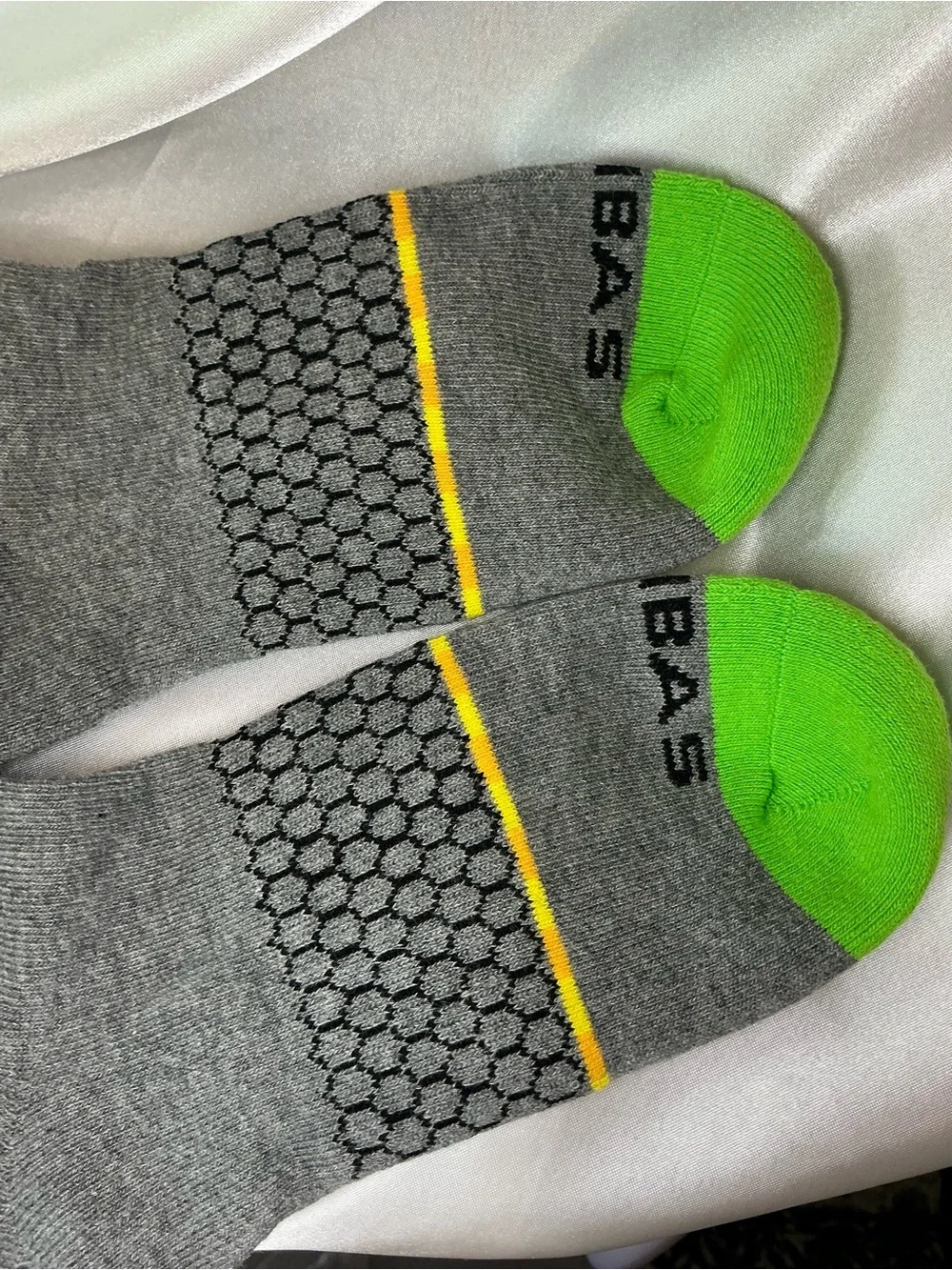 Bombas product pair